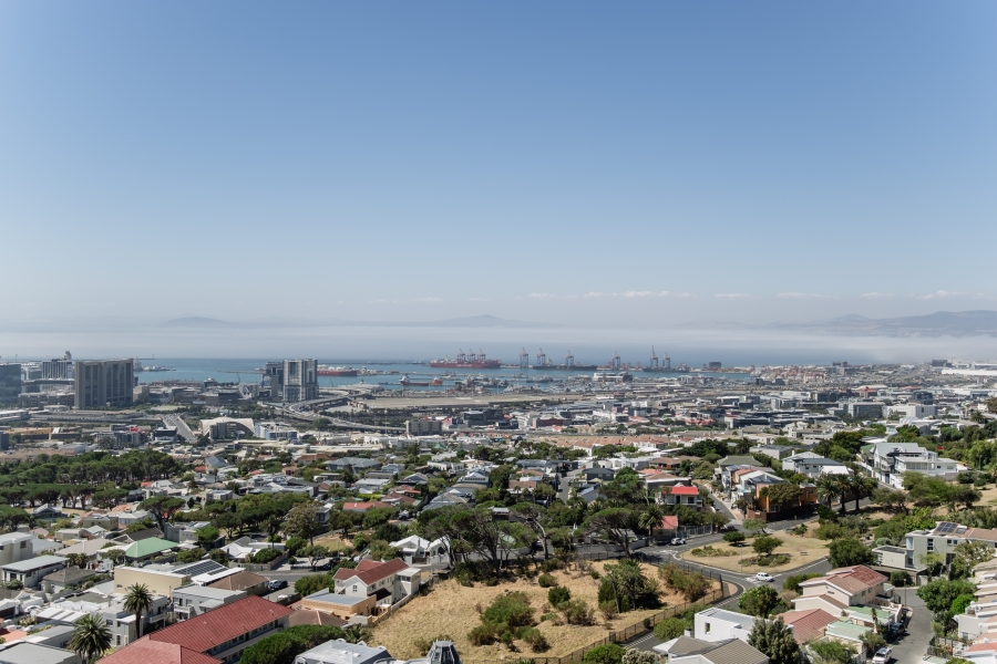 2 Bedroom Property for Sale in Vredehoek Western Cape